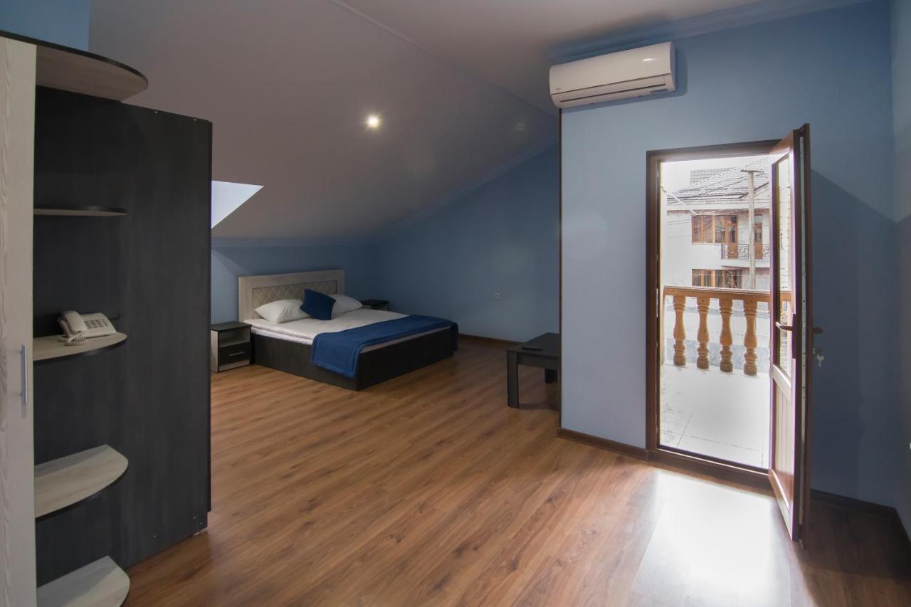 Afa Hotel & Guest House เยเรวาน ภายนอก รูปภาพ