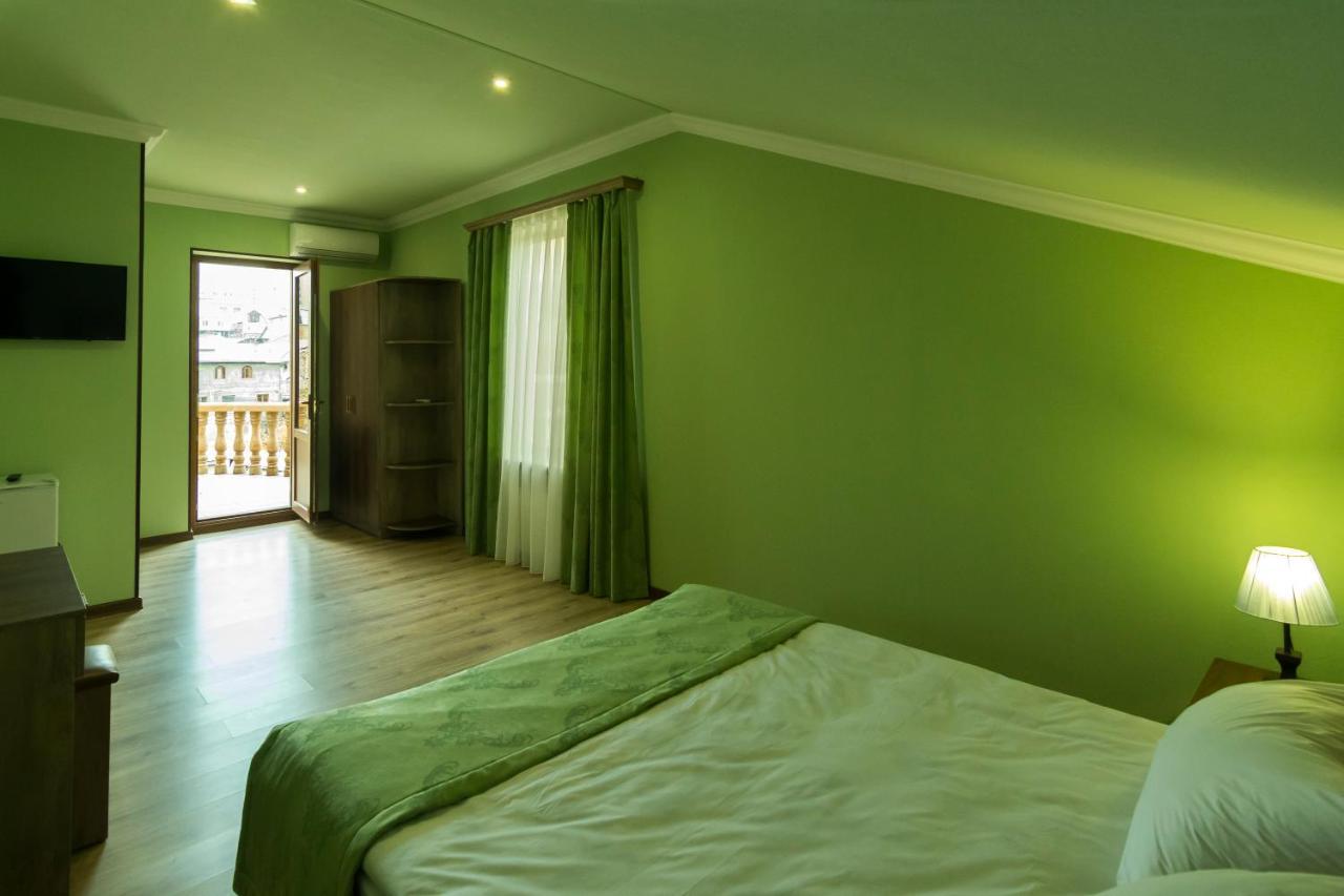 Afa Hotel & Guest House เยเรวาน ภายนอก รูปภาพ